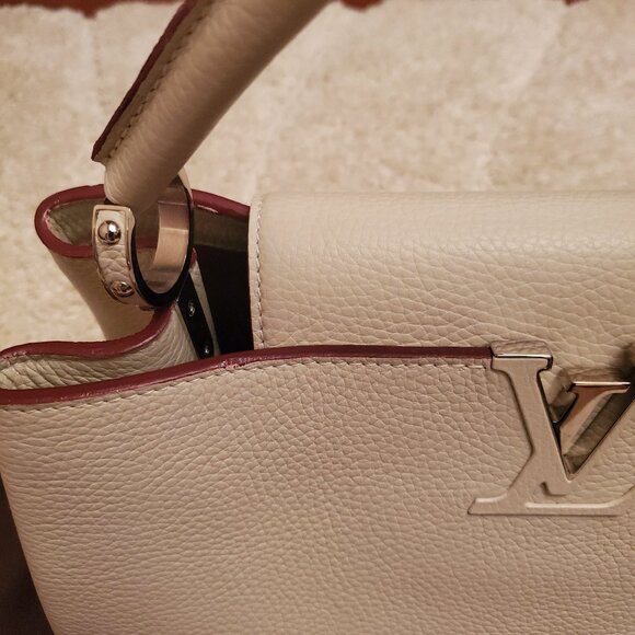 Louis Vuitton Capucines MM Bag, Light Cream/ Ivory, NEW - Picture 2 of 7